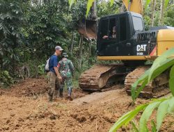 Pembangunan Fisik. Karena Diharapkan Pada Saat TMMD Ditutup Nanti, Semua Pekerjaan Akan Selesai Tepat Waktu.