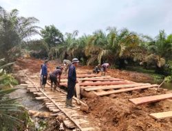 Satgas,TMMD ke-123 Kodim 0416/Bute”Giat Hari ini,Membikin Jembatan Guna  Untuk Usaha Tani, Supaya Ekonomi Masarakat Meningkat