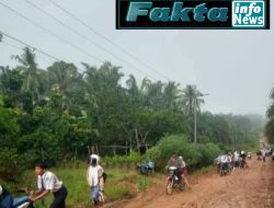 Di Anak Tiri Kan,Setiap Musim Hujan Masarakat Kecamatan Rimbo Ulu Mengeluh Dengan Kondisi Jalan berlumpur”