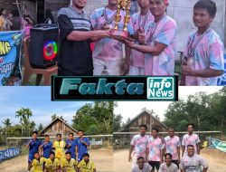 *Penyerahan Trofi Open Sepak Takraw Rio Teluk Pandak Cap, Diwakili Sekdes*