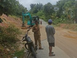 Longsor Kembali Terjadi Di Bukit Patah, Pemdus Teluk Pandak Bertindak Cepat