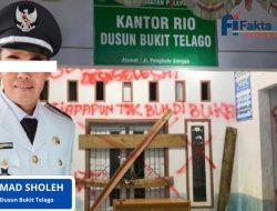 Kantor Desa Disegel Warga! APBDes Bukit Telago Diduga Tak Transparan, Masyarakat Tuntut Audit Total”