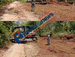 Tim (TMMD) Ke-129 Kodim 0416/Bute Serka Tohirin, terus mengawal proses pembukaan badan jalan di Desa Tanjung Agung,Supaya Cepat Selesai”