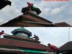 Terik Matahari Tak Surutkan Semangat, Satgas TMMD Ke-129 dan Warga Gotong Royong Percantik Langgar Al-Hikmah