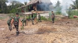 Usai Dibajak, Satgas TMMD Ke-129 Bersihkan Lahan Ketahanan Pangan demi Percepat Masa Tanam